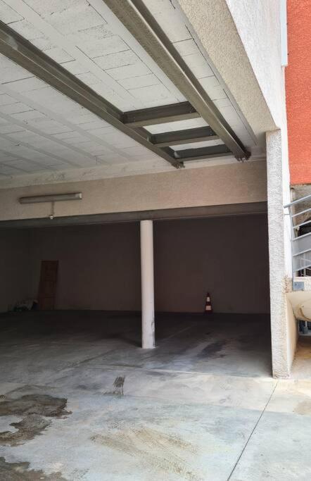 Appartcosy Emplacement Ideal Avec Terrasse & Parking Prive Nîmes Eksteriør billede