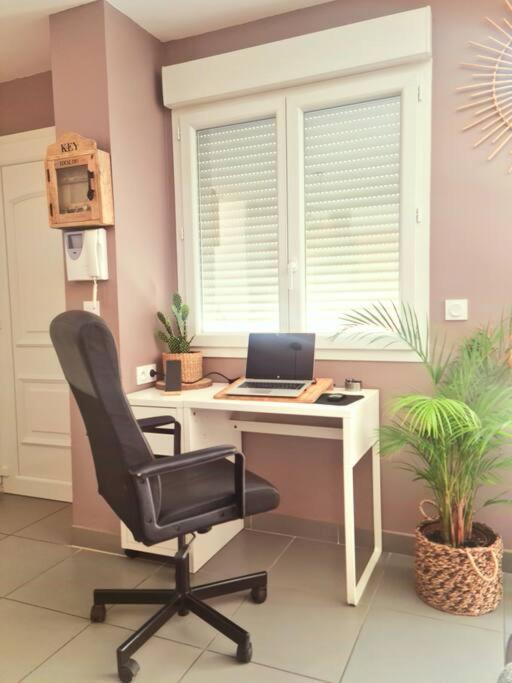 Appartcosy Emplacement Ideal Avec Terrasse & Parking Prive Nîmes Eksteriør billede