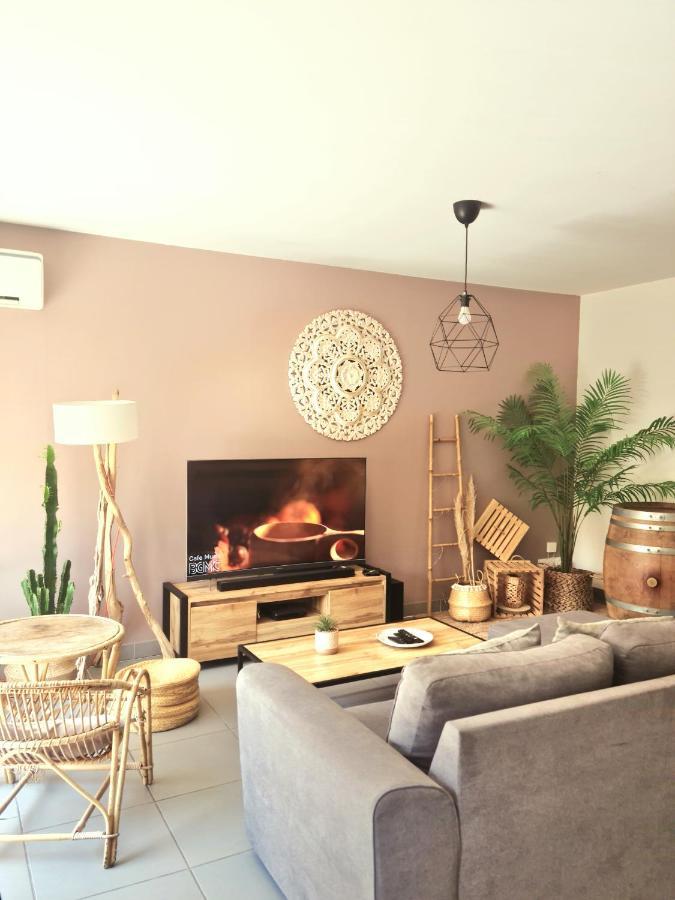 Appartcosy Emplacement Ideal Avec Terrasse & Parking Prive Nîmes Eksteriør billede